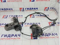 Стартер Volkswagen Passat 06B911023