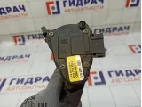 Педаль газа Volkswagen Passat 8D1723523L