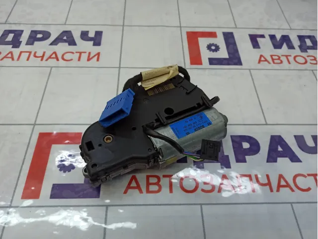 Моторчик люка Volkswagen Passat 1J6959591