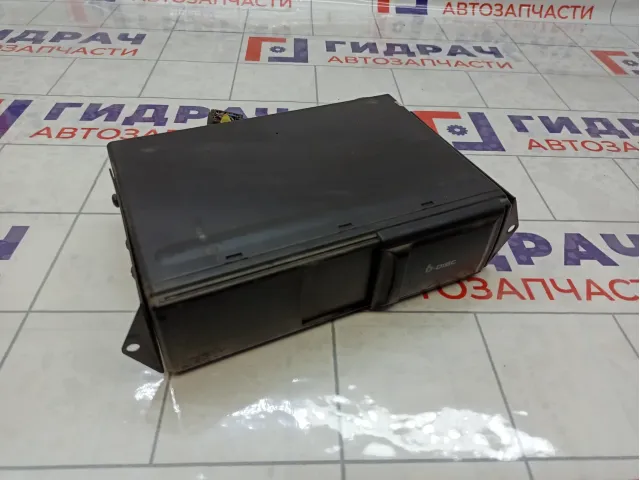 Чейнджер компакт дисков Volkswagen Passat 1J6035111