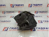 Корпус воздушного фильтра Volkswagen Passat 3B0133837AG
