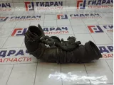 Патрубок воздушного фильтра Volkswagen Passat 058133356L