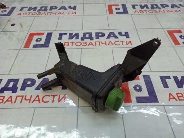 Бачок гидроусилителя Volkswagen Passat 3B0422371