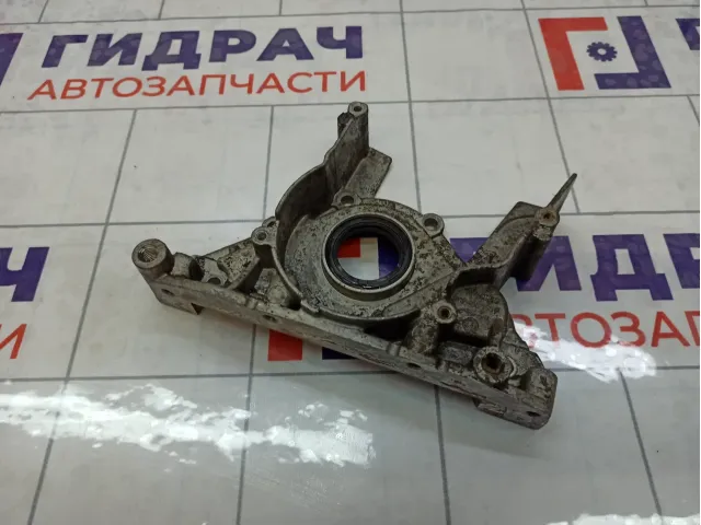 Крышка двигателя передняя Volkswagen Passat 038103153F