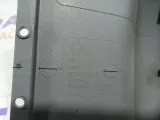 Кожух рулевой колонки верхний Volkswagen Passat 3C0858560D1QB