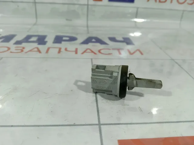 Датчик температуры воздуха Volkswagen Passat 1K0907543A