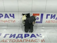 Замок багажника Volkswagen Passat 4F5827505D