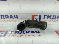 Патрубок воздушного фильтра Volkswagen Passat 06F129627G
