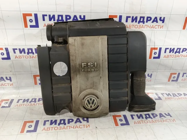 Корпус воздушного фильтра Volkswagen Passat 06F133837AH