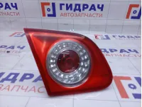 Фонарь задний внутренний левый Volkswagen Passat 3C5945093C