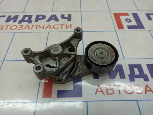 Ролик ручейкового ремня с кронштейном Volkswagen Passat (B6) 06F903315
