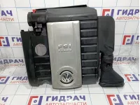 Корпус воздушного фильтра Volkswagen Passat (B6) 06F133837AH