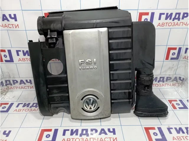 Корпус воздушного фильтра Volkswagen Passat (B6) 06F133837AH