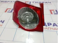 Фонарь задний наружный левый Volkswagen Passat (B6) 3C5945095J