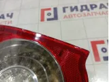 Фонарь задний наружный левый Volkswagen Passat 3C9945095N