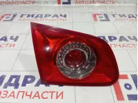 Фонарь задний внутренний левый Volkswagen Passat 3C9945093