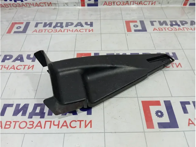 Водосток Volkswagen Passat 3C1815159C