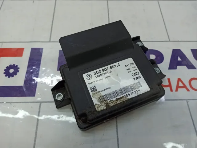 Блок управления парковочным тормозом Volkswagen Passat 3C0907801J