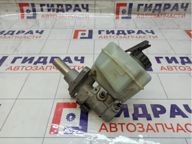 Цилиндр тормозной главный Volkswagen Passat 3C1614019E