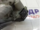 Дроссельная заслонка Volkswagen Passat 03L128063E