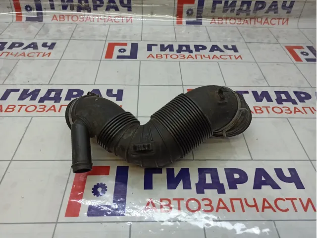 Патрубок воздушного фильтра Volkswagen Passat 3C0129654AJ