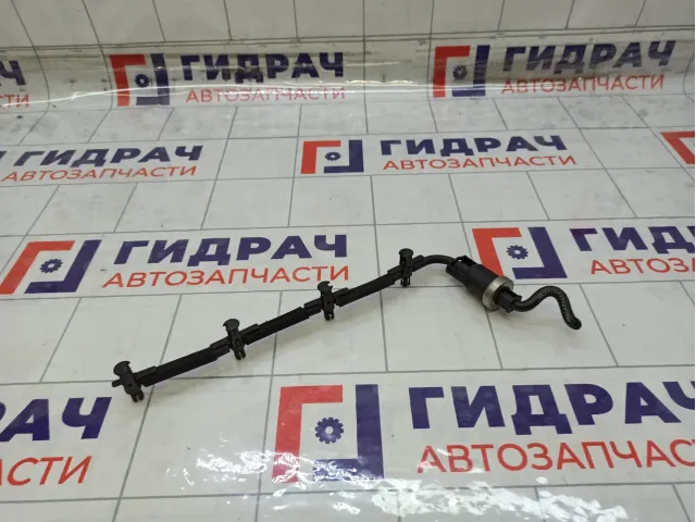 Трубка топливная Volkswagen Passat 03L130235K