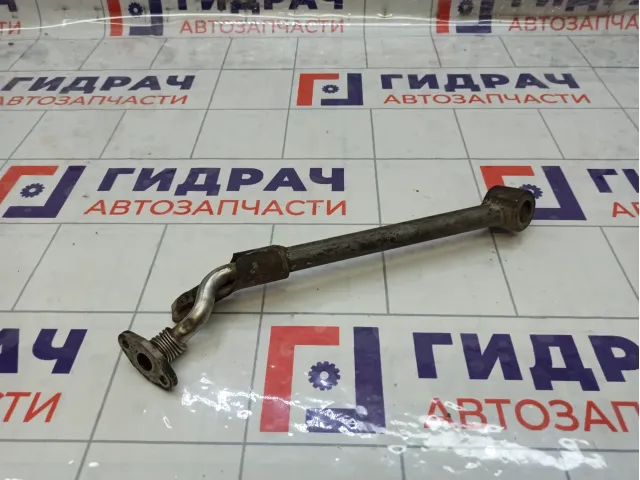 Трубка масляная Volkswagen Passat 03G145736F