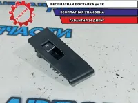 Кнопка стеклоподъемника задняя левая Volkswagen Passat B7 5K0959855XSH. Дефект. С накладкой.