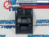 Накладка задней консоли Volkswagen Passat B7 3AA8643761QB. С дефлекторами.