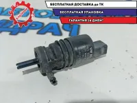 Насос омывателя Volkswagen Passat B7 1K5955651.