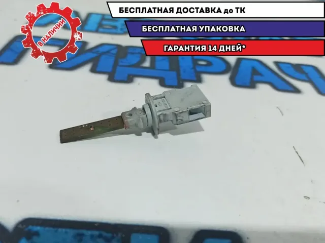 Датчик температуры воздуха Volkswagen Passat B7 1K0907543E.