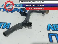 Трубка системы охлаждения Volkswagen Passat B7 06J121065F.