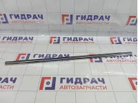 Накладка стекла заднего левого Volkswagen Passat B5 3B48394757Z7