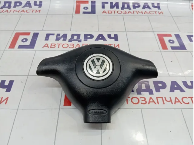 Подушка безопасности в рулевое колесо Volkswagen Passat B5 3B0880201BK4EC