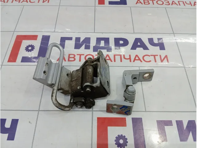 Петли двери задней левой Volkswagen Passat B5