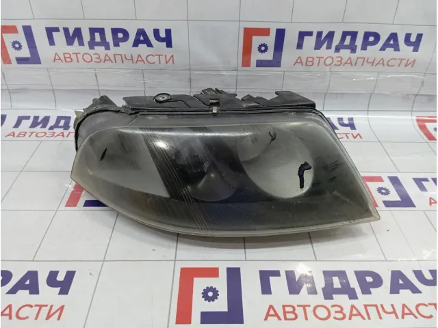 Фара правая Volkswagen Passat B5 3B0941016AN