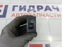 Кнопка обогрева сиденья левая Volkswagen Passat B5 3B0963563C