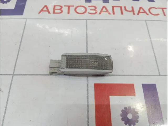 Плафон салонный Volkswagen Passat B5 3B0947109Y20