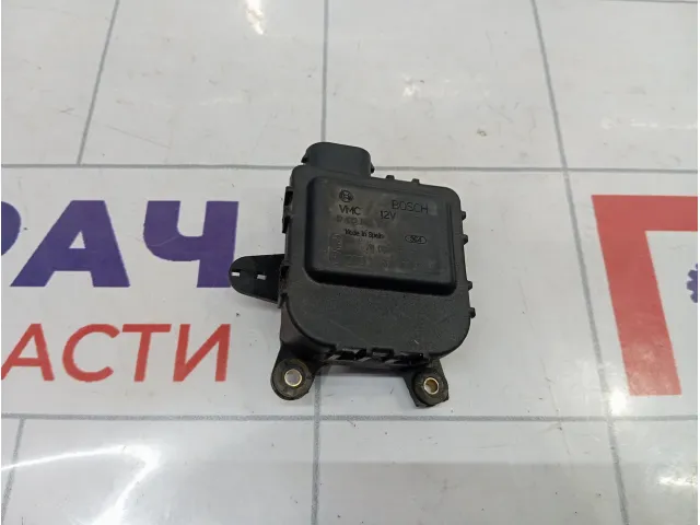 Моторчик заслонки отопителя Volkswagen Passat B5