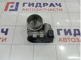 Заслонка дроссельная электрическая Volkswagen Passat B5 06B133062M