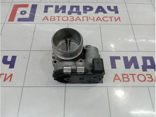 Заслонка дроссельная электрическая Volkswagen Passat B5 06B133062M