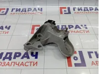Кронштейн опоры двигателя правый Volkswagen Passat B5 8E0199352F
