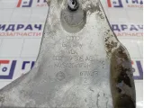 Кронштейн двигателя правый Volkswagen Passat B5 8D0199308AG