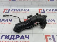 Патрубок воздушного фильтра Volkswagen Passat B5 058133356P