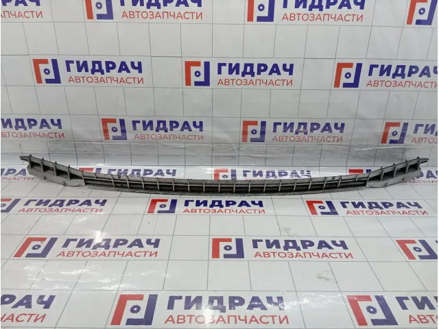 Направляющая заднего бампера Volkswagen Passat B5 3B5807863D