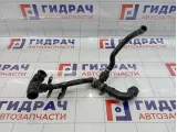 Тройник вентиляции картерных газов Volkswagen Passat B5 06B103213G