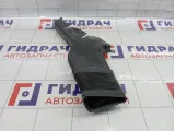 Воздухозаборник Volkswagen Passat B5 3B0129617G