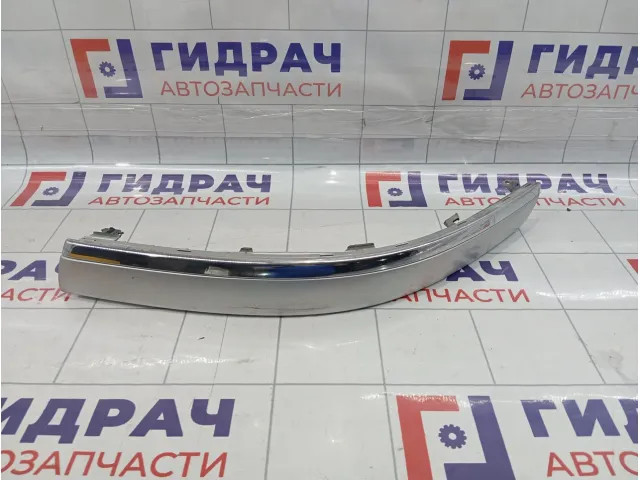 Накладка переднего бампера левая Volkswagen Passat B5 3B0807717BGRU