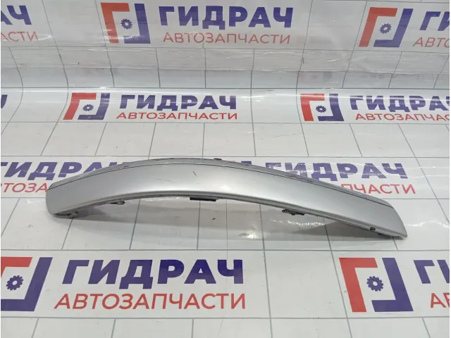 Накладка переднего бампера правая Volkswagen Passat B5 3B0807718BGRU