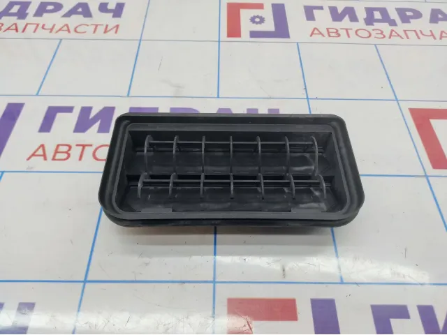 Решетка вентиляционная Volkswagen Passat B6 3C0819465.